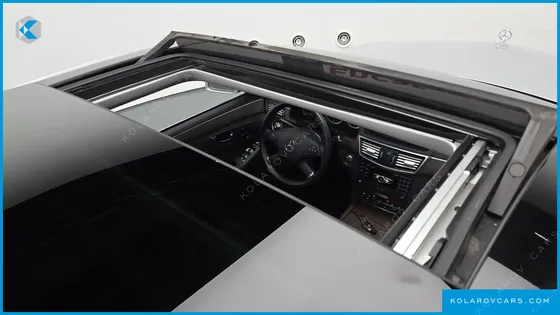 MERCEDES E-CLASS E300 ELEGANCE