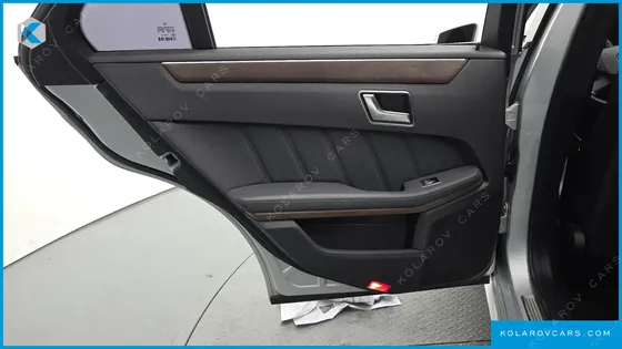 MERCEDES E-CLASS E300 ELEGANCE