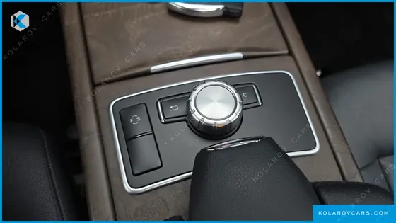 MERCEDES E-CLASS E300 ELEGANCE