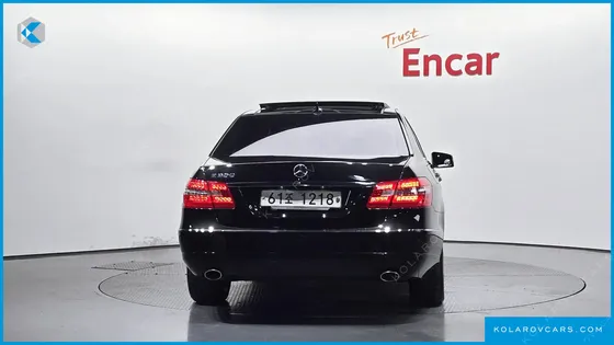 MERCEDES E-CLASS E300 ELEGANCE