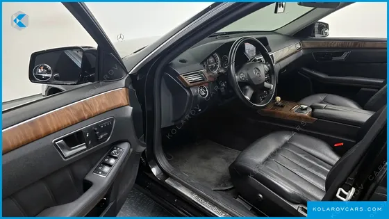 MERCEDES E-CLASS E300 ELEGANCE