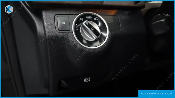 MERCEDES E-CLASS E300 ELEGANCE