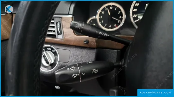 MERCEDES E-CLASS E300 ELEGANCE