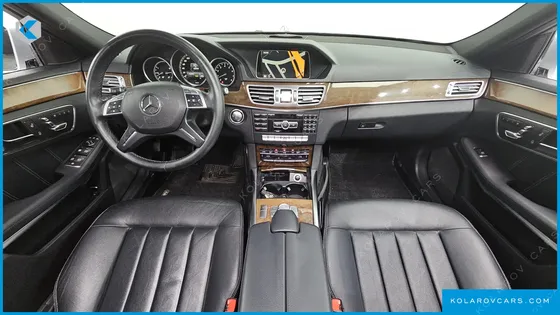 MERCEDES E-CLASS E300 ELEGANCE