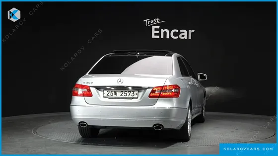 MERCEDES E-CLASS E300 ELEGANCE