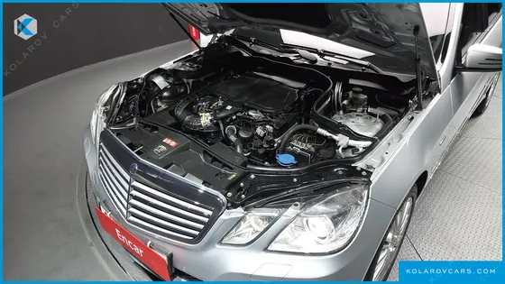 MERCEDES E-CLASS E300 ELEGANCE