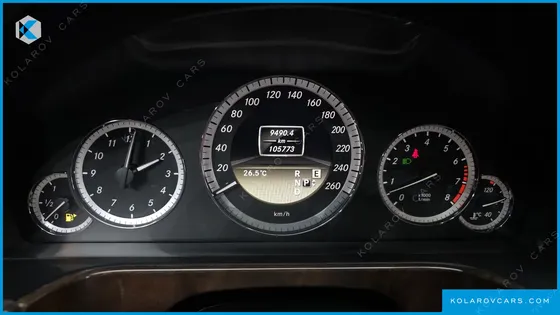 MERCEDES E-CLASS E300 ELEGANCE