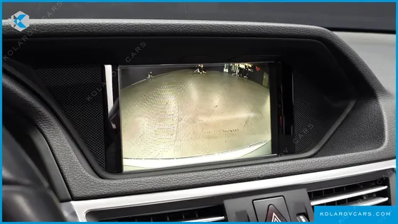 MERCEDES E-CLASS E300 ELEGANCE