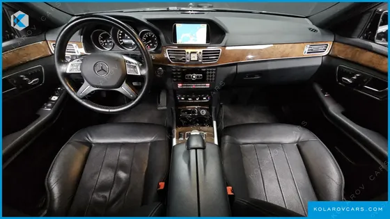 MERCEDES E-CLASS E300 ELEGANCE