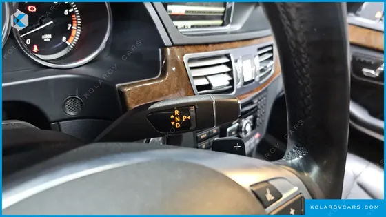MERCEDES E-CLASS E300 ELEGANCE