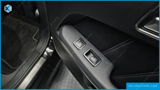 MERCEDES E-CLASS E300 ELEGANCE