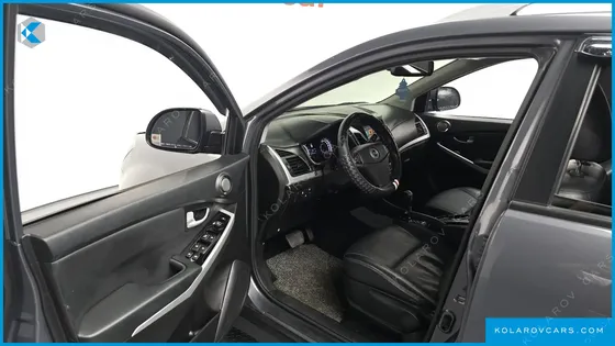 KGM - SSANGYONG KORANDO 2.2 RX 2WD
