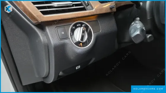 MERCEDES E-CLASS E300 ELEGANCE