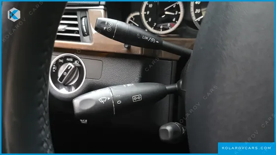 MERCEDES E-CLASS E300 ELEGANCE