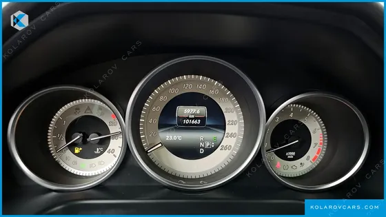 MERCEDES E-CLASS E300 4MATIC AVANTGARDE