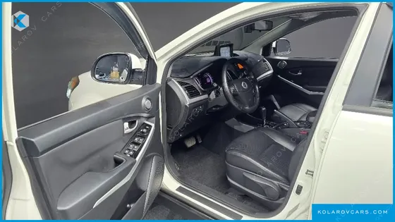 KGM - SSANGYONG KORANDO 2.0 RX 2WD