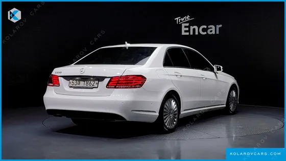 MERCEDES E-CLASS E200 ELEGANCE