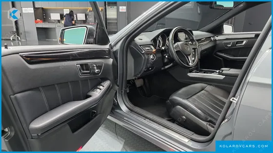 MERCEDES E-CLASS E300 AVANGARD