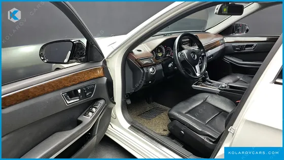 MERCEDES E-CLASS E200 CGI