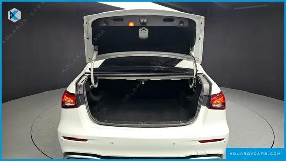 MERCEDES E-CLASS E200 CGI