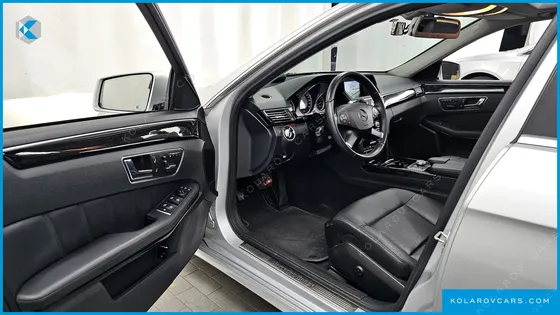 MERCEDES E-CLASS E300 AVANGARD