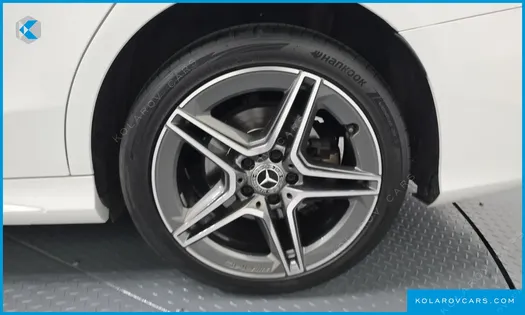 MERCEDES C-CLASS C220 D 4MATIC AMG LINE