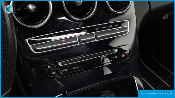MERCEDES C-CLASS C220 D AVANTGARDE