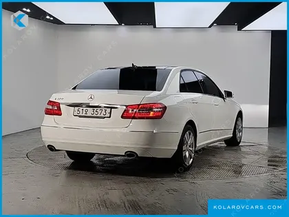 MERCEDES E-CLASS E300 AVANGARD