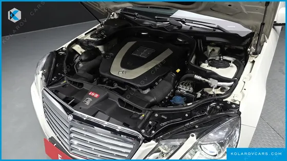 MERCEDES E-CLASS E300 ELEGANCE
