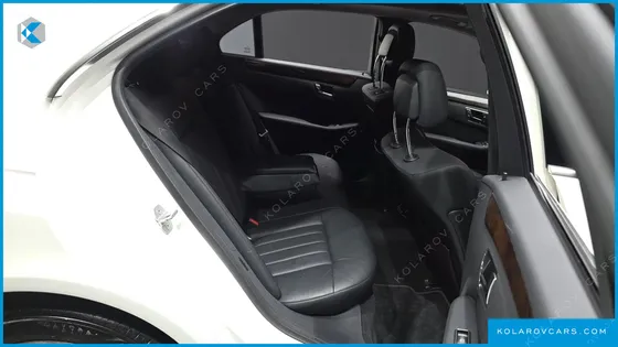 MERCEDES E-CLASS E300 ELEGANCE