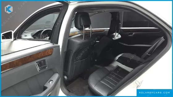 MERCEDES E-CLASS E300 ELEGANCE