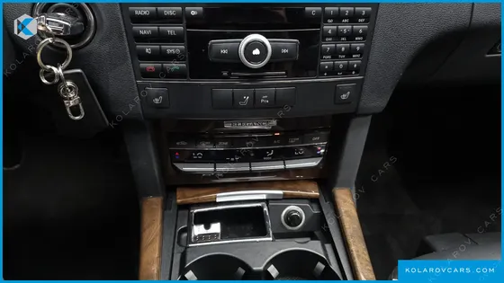 MERCEDES E-CLASS E300 ELEGANCE
