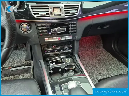 MERCEDES E-CLASS E300 4MATIC AVANTGARDE