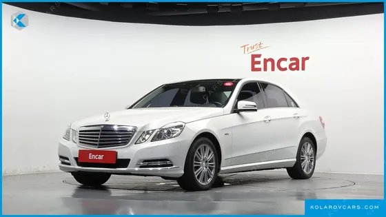 MERCEDES E-CLASS E300 ELEGANCE