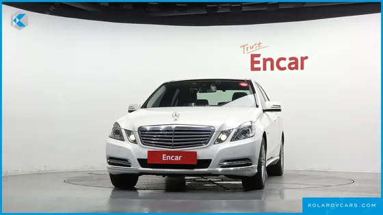 MERCEDES E-CLASS E300 ELEGANCE