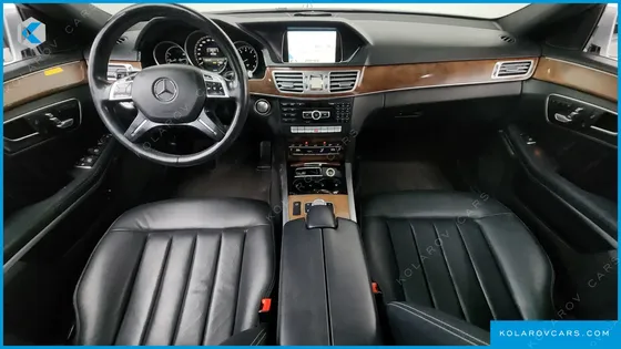 MERCEDES E-CLASS E300 ELEGANCE