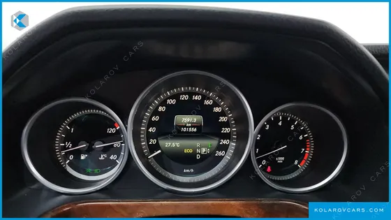 MERCEDES E-CLASS E300 ELEGANCE