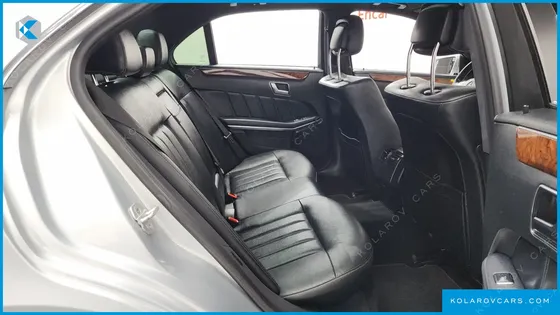 MERCEDES E-CLASS E300 ELEGANCE