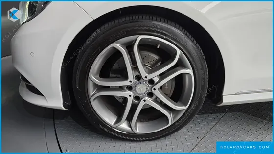 MERCEDES E-CLASS E250 BLUETEC 4MATIC AV