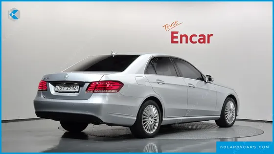 MERCEDES E-CLASS E300 ELEGANCE