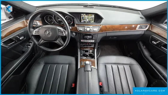 MERCEDES E-CLASS E300 ELEGANCE