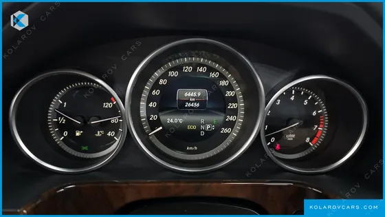 MERCEDES E-CLASS E300 ELEGANCE