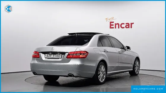 MERCEDES E-CLASS E300 ELEGANCE