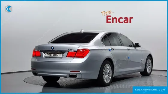 BMW 7 SERIES 740I