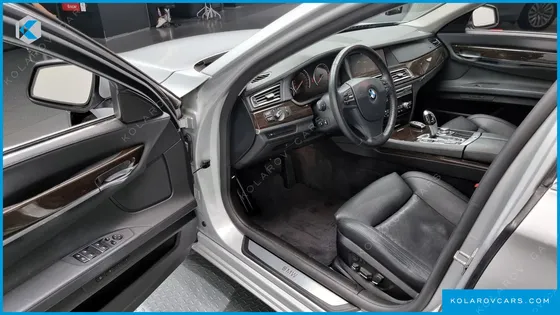 BMW 7 SERIES 740I