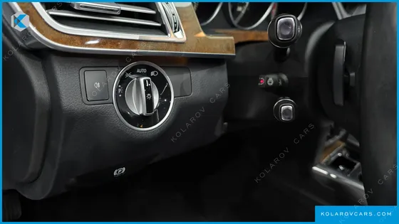MERCEDES E-CLASS E200 ELEGANCE