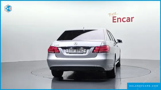MERCEDES E-CLASS E300 ELEGANCE