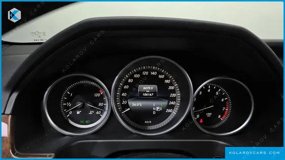 MERCEDES E-CLASS E300 ELEGANCE