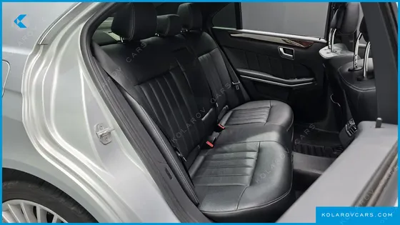MERCEDES E-CLASS E300 ELEGANCE