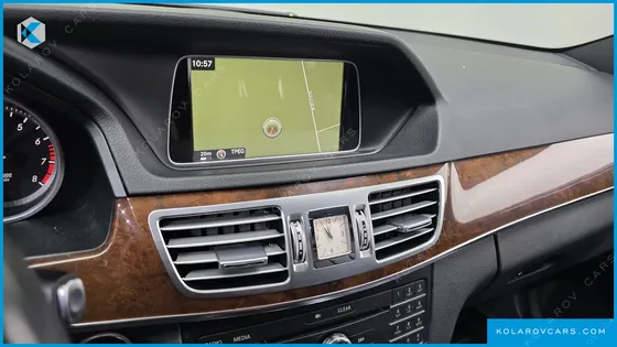 MERCEDES E-CLASS E300 ELEGANCE